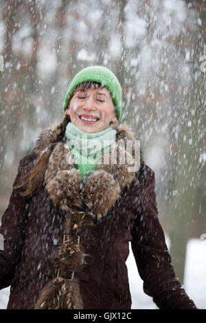 Frau Winterschnee Stockfoto