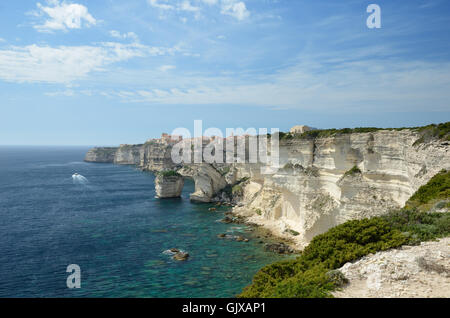 Küste in der Nähe von Bonifacio Stockfoto