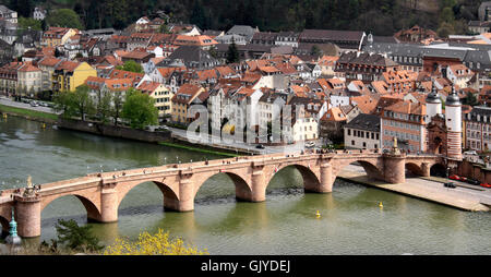 alten Neckarbrücke in heidelberg Stockfoto