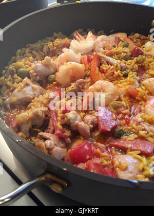 Spanische Paella, Reisgericht, valencianische Hauptgericht Stockfoto