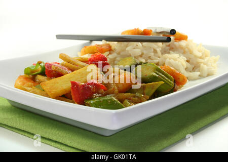 Reis mit asiatischen Garnelen Stockfoto