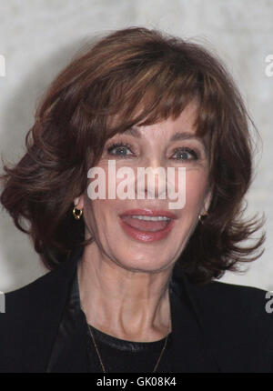 Fototermin für die kommende Produktion von "The Trial von Jane Fonda" Darsteller Anne Archer am Park Theatre Featuring: Anne Archer wo: London, Vereinigtes Königreich bei: 21. April 2016 Stockfoto