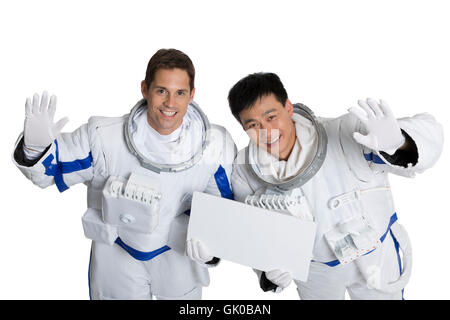 Studio zwei männliche Astronauten geschossen Stockfoto