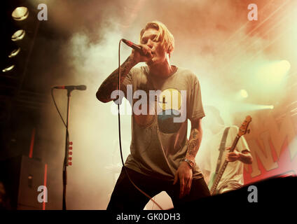 Hals-Deep erklingt in Liverpool O2 Academy Featuring: tiefen Hals, Ben Barlow wo: Liverpool, Vereinigtes Königreich bei: 20. April 2016 Stockfoto