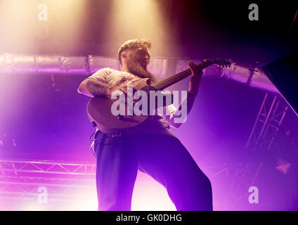 Hals-Deep erklingt in Liverpool O2 Academy Featuring: tiefen Hals, Matt West wo: Liverpool, Vereinigtes Königreich bei: 20. April 2016 Stockfoto