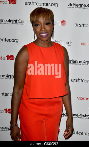 Adrienne Arsht 10. Jubiläums-Gala-Konzert bei Adrienne Arsht Center für darstellende Künste ZIFF Ballet Opera House - Ankünfte mit: Estelle Where: Miami, Florida, Vereinigte Staaten, wann: 21. April 2016 Stockfoto