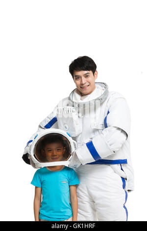 Studio gedreht, Astronauten und der kleine Junge Stockfoto