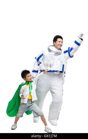 Studio gedreht, Astronauten und der kleine Junge Stockfoto