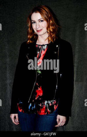 Felicia Day Signierstunde für "Du bist nie komisch im Internet (fast)" am Andersons Buchhandlung Featuring: Felicia Day wo: Naperville, Illinois, USA bei: 23. April 2016 Stockfoto