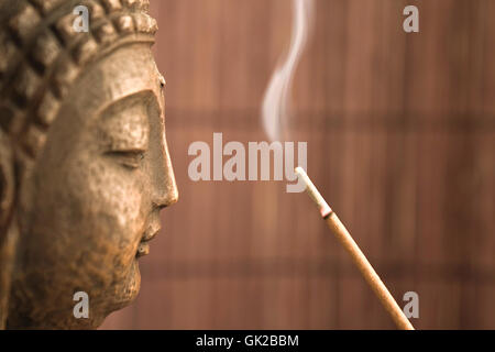 4 Buddha zu rauchen Stockfoto