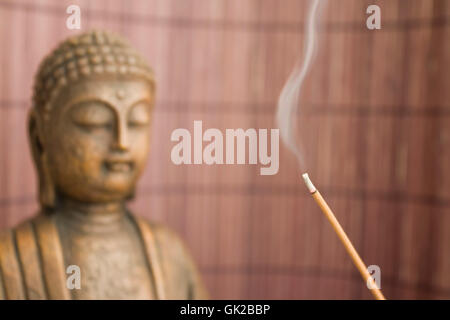 4 Buddha 02 zu rauchen Stockfoto