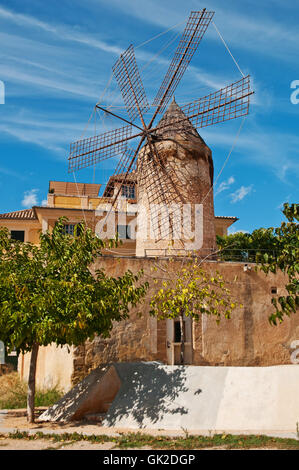 historische Mallorca Windmühle Stockfoto