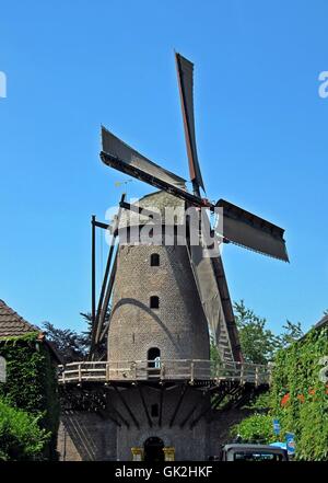 Mühle Getreidemühle blau Stockfoto