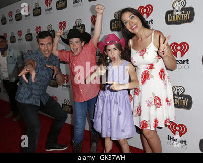 iHeart Country Radio Musikfestival an Frank Erwin Center - Ankünfte mit: Gast wo: Austin, Texas, USA als: 30. April 2016 Stockfoto