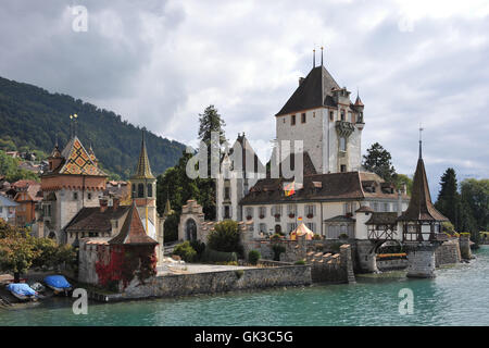 Schloss Oberhofen am Thunersee ch Stockfoto