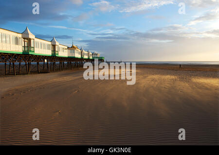 Lytham St. Annes, Lancashire, England, UK---St Annes Pier, Lytham St Annes, Lancashire, England, Vereinigtes Königreich---Bild von Jeremy Hor © Stockfoto