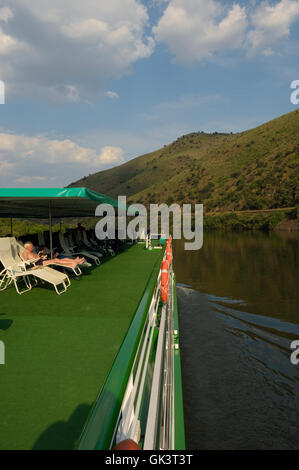 Flusskreuzfahrt entlang des Flusses Douro-Tal. Portugal. Europa Stockfoto