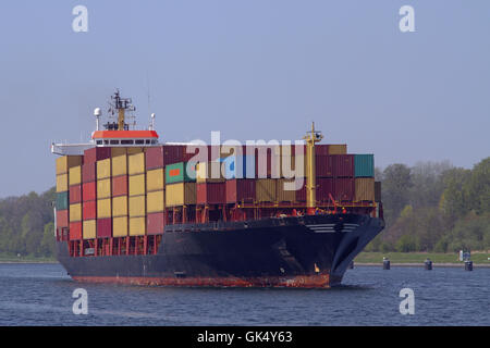 Containerschiff Versandbehälter Verkehr Stockfoto