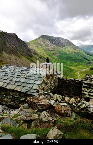 Berg-Schutzhütte auf Heuhaufen, Cumbria Stockfoto