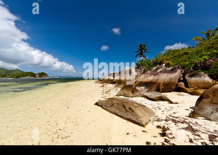 Seychellen-Granit-Salz-Wasser Stockfoto