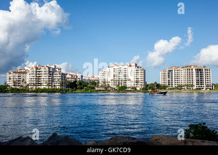Miami Beach Florida, South Beach, Fisher Island, Government Cut, Schifffahrtskanal, Millionäre Enklave, Wohnanlagen, Hochhaus, Hochhaus, Gebäude Stockfoto