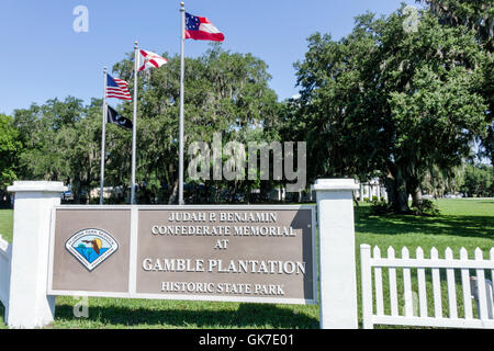 Florida Ellenton, Gamble Plantation historischer State Park, Judah P. Benjamin Confederate Veterans Memorial, Bürgerkrieg, Geschichte, Eingang, Schild, Flagge, FL16063003 Stockfoto