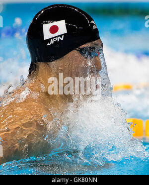 Rio De Janeiro, RJ, Brasilien. 6. August 2016. YASUHIRO KOSEKI (JPN) schwimmt in die Männer 100m Brustschwimmen Halbfinale an Olympics Aquatics Stadion während der Spiele 2016 in Rio Olympischen Sommerspiele. © Paul Kitagaki Jr/zReportage.com/ZUMA Draht/Alamy Live-Nachrichten Stockfoto