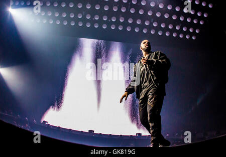 Detroit, Michigan, USA. 16. August 2016. DRAKE, die Durchführung auf sechzehn Sommertour an Joe Louis Arena in Detroit, MI am 16. August 2016 © Marc Nader/ZUMA Draht/Alamy Live News Stockfoto