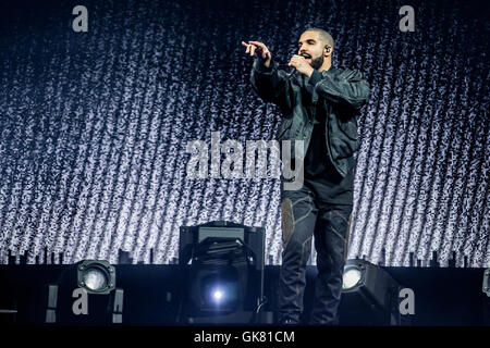 Detroit, Michigan, USA. 16. August 2016. DRAKE, die Durchführung auf sechzehn Sommertour an Joe Louis Arena in Detroit, MI am 16. August 2016 © Marc Nader/ZUMA Draht/Alamy Live News Stockfoto