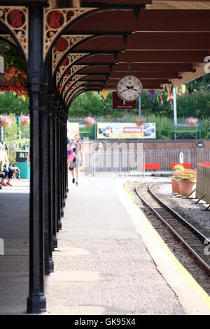 Plattform bei Ravenglass & Eskdale railway Stockfoto