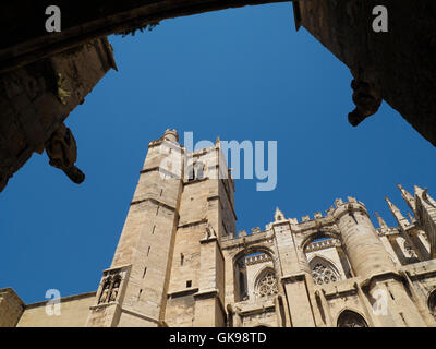die 12.-14. Jahrhundert gotische Kathedrale in der Stadt Zentrum von Narbonne, Languedoc-Roussillon, Südfrankreich Stockfoto