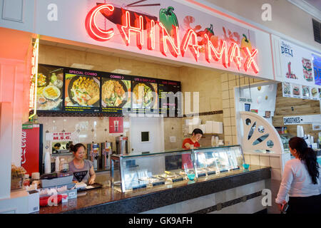 Florida, Süd, Ellenton, Ellenton Premium Outlets Mall, Einkaufszentrum, Food Court plaza Tischtische zwangloses Essen, China Max, Restaurant Restaurants Essen Stockfoto