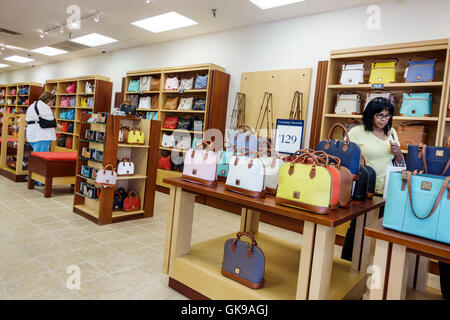 Florida, Süd, Ellenton, Ellenton Premium Outlets Mall, Center, Einzelhandel, Dooney und Bourke, Outlet Store, Damenhandtasche Geldbörse Taschenbücher, Designer, Marke, ret Stockfoto