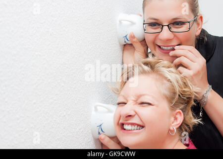 Frau Frauen neugierig Stockfoto