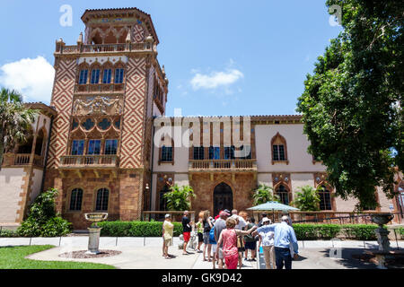 Sarasota Florida, Ringling Estate, Ca' d'Zan, Herrenhaus, Außenansicht, venezianische gotische Architektur, Außenansicht, Dwight James Baum, Fassade, verglaste Fliesen, Belvedere Turm Stockfoto