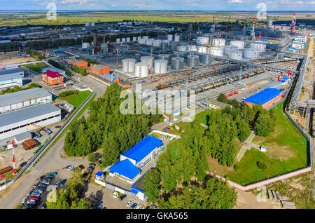Luftbild auf Öl-Raffinerie-Anlage. Tyumen. Russland Stockfoto