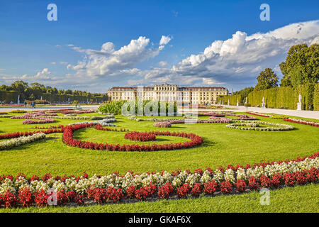 Schloss Schönbrunn und Schloss Garten, Österreich, Wien Stockfoto, Bild