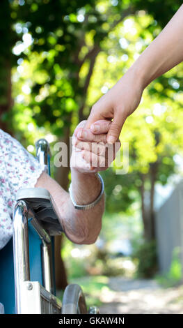 Frau Rollstuhl Frauen Stockfoto