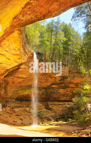Ash-Höhle, Hocking Hills State Park, Logan, Ohio, USA Stockfoto