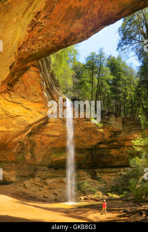 Ash-Höhle, Hocking Hills State Park, Logan, Ohio, USA Stockfoto