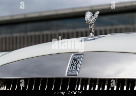 Rolls-Royce Ghost steht vor dem Goodwood Autofabrik am 11. August 2016 in Westhampnett, Vereinigtes Königreich. Stockfoto