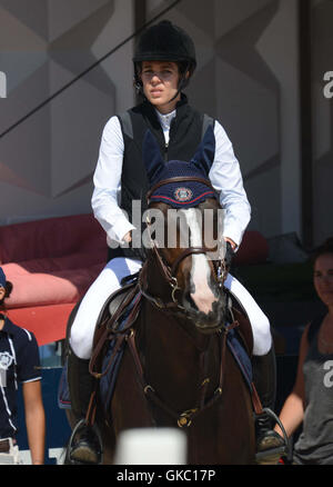 2016 Longines Global Champions Tour - Monaco mit: Charlotte Casiraghi Where: Monte-Carlo, Monaco bei: Kredit-24. Juni 2016: IPA/WENN.com ** nur verfügbar für die Veröffentlichung in UK, USA, Deutschland, Österreich, Schweiz ** Stockfoto