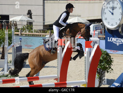 2016 Longines Global Champions Tour - Monaco mit: Charlotte Casiraghi Where: Monte-Carlo, Monaco bei: Kredit-24. Juni 2016: IPA/WENN.com ** nur verfügbar für die Veröffentlichung in UK, USA, Deutschland, Österreich, Schweiz ** Stockfoto