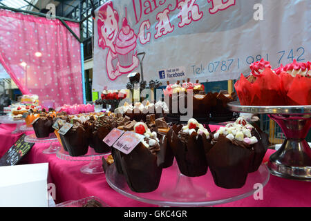 Muffins auf Verkauf in Belfast Stockfoto