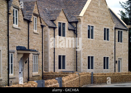 UK. Eine neue Eigenschaft Entwicklung in Cirencester Gloucestershire, Vereinigtes Königreich. Stockfoto