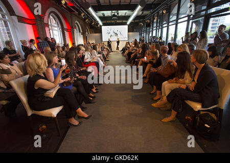 Blogger-Look of the Year Award bei Ehemaliges berührten, Hamburg Featuring: Atmosphäre wo: Hamburg, Deutschland: 19. Mai 2016 Stockfoto