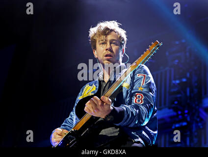 Erforming bei Manchester Arena Featuring kaputt: Busted, James Bourne wo: Manchester, Vereinigtes Königreich bei: 21. Mai 2016 Stockfoto