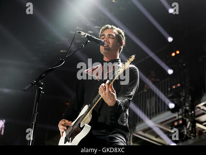 Erforming bei Manchester Arena Featuring kaputt: Busted, Charlie Simpson wo: Manchester, Vereinigtes Königreich bei: 21. Mai 2016 Stockfoto