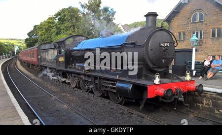 Trainieren Sie im Grosmont für Pickering Stockfoto