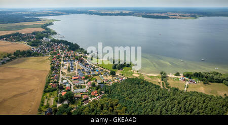 Luftaufnahme, untere Fleesensee mit Iberostar Hotel, Göhren-Lebbin, Mecklenburgische Seenplatte, gelegentlich Schweiz Stockfoto